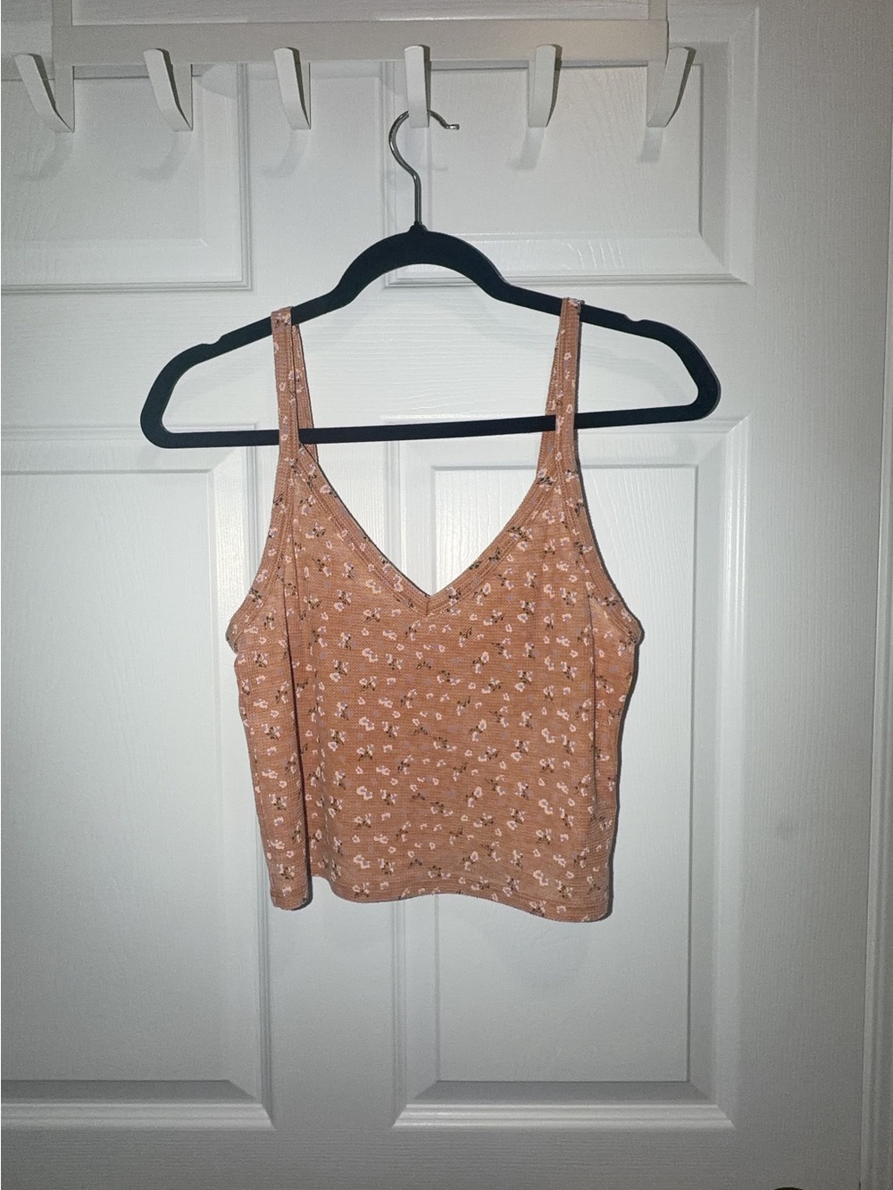 American Eagle Outfitters Peach Floral V-Neck Cami